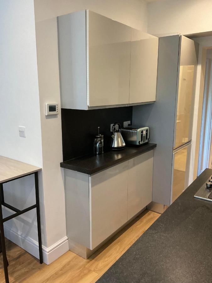 2 Bed Home From Home Apartment 41 Londres Exterior foto